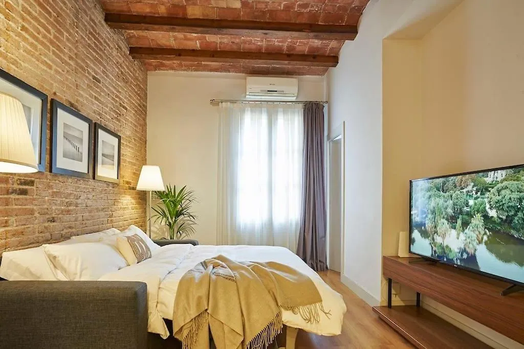 Catalan Comfort Near Sagrada Familia By Myrentalhost Barcelona España